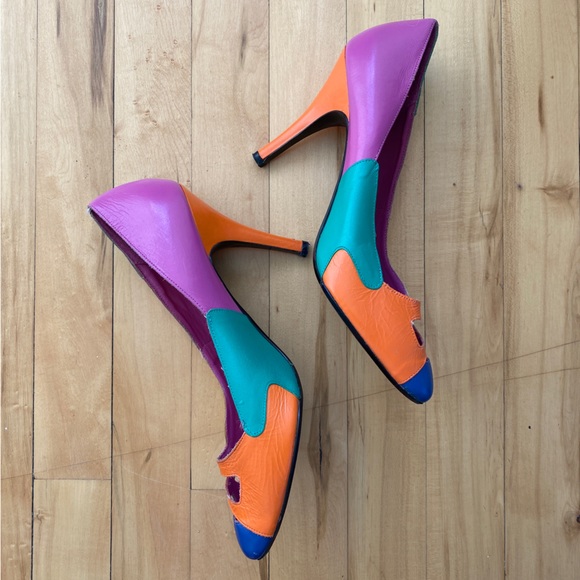 Vintage 80s color-blocked Candies heels. Size 7. - Picture 2 of 4